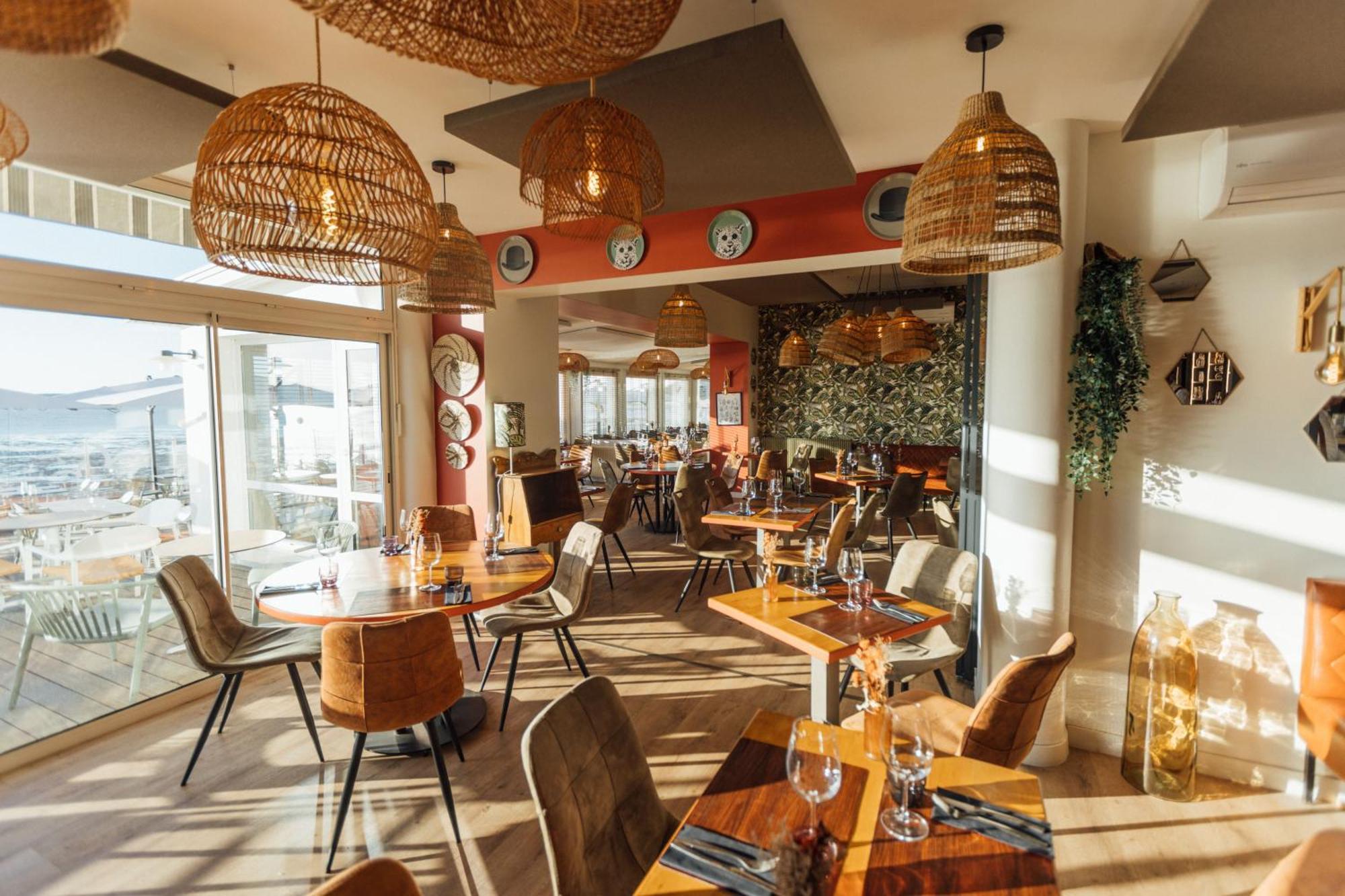 Beach Hotel - Le Grand Chalet Ронс-ле-Бен Екстер'єр фото