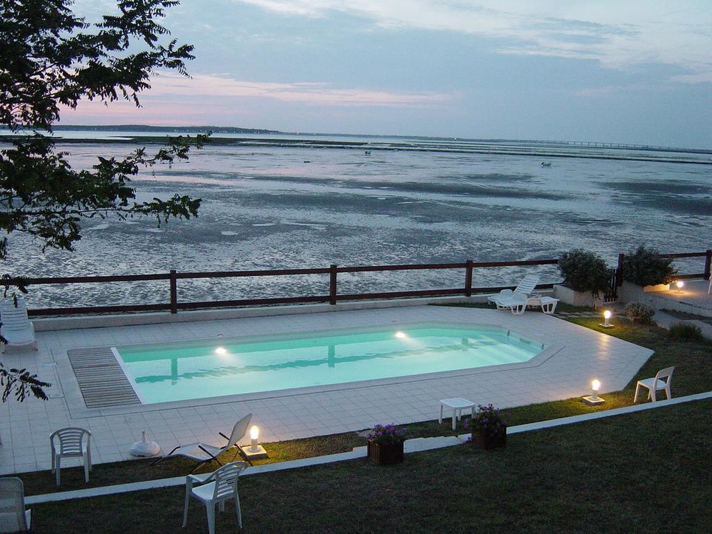 Beach Hotel - Le Grand Chalet Ронс-ле-Бен Екстер'єр фото